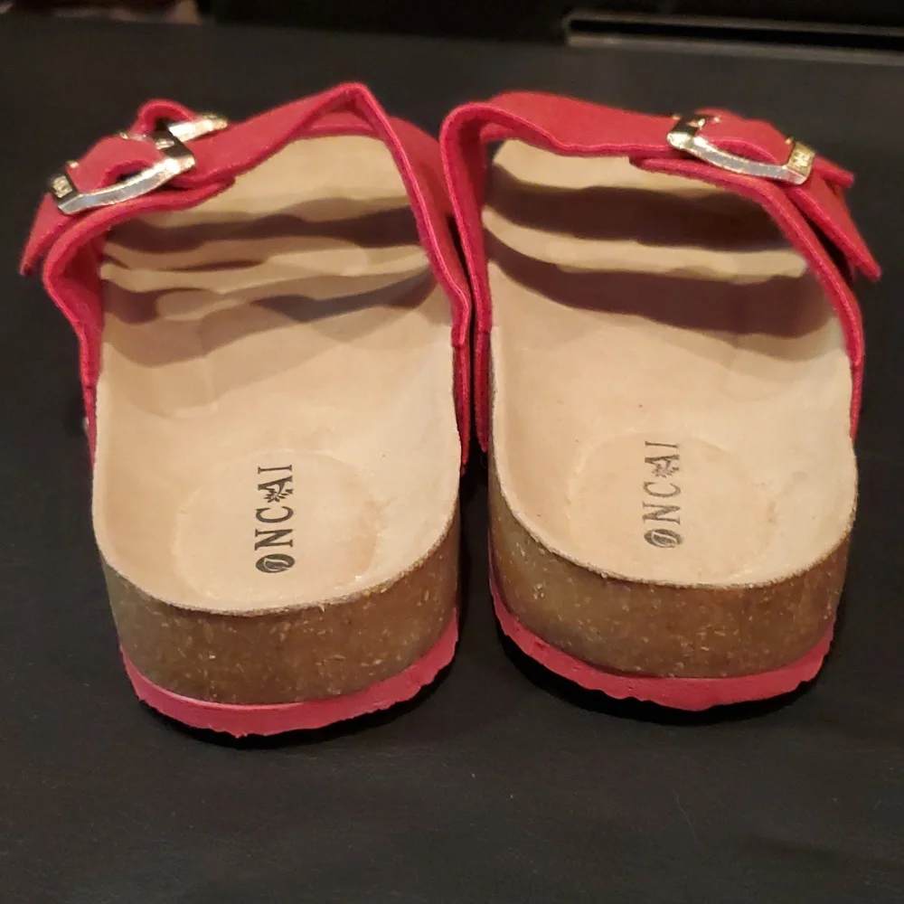Oncai Sandals - Picture 3 of 9